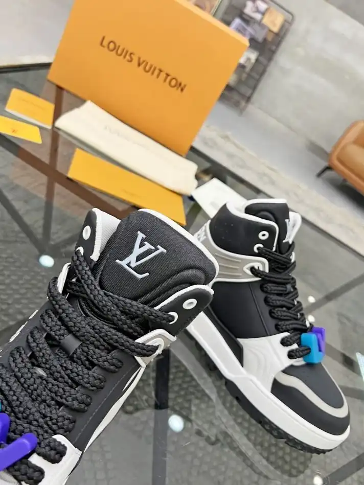 hype Louis Vuitton Sneakers