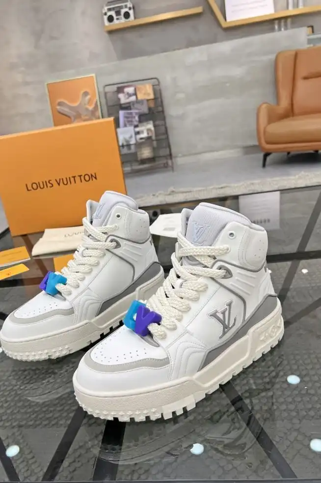 hype Louis Vuitton Sneakers