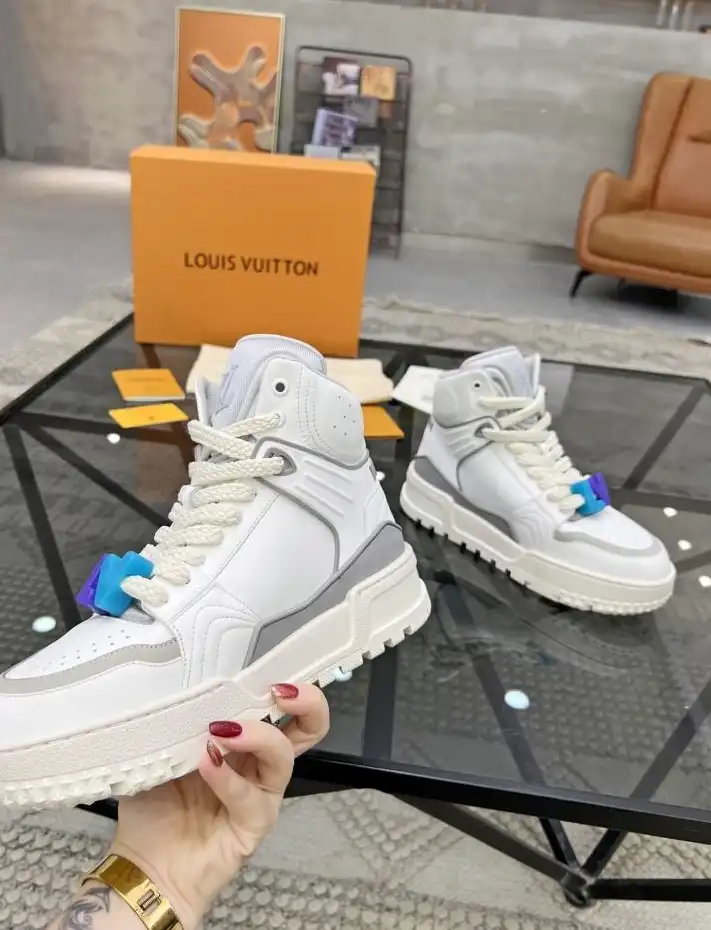 hype Louis Vuitton Sneakers