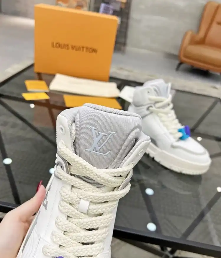 hype Louis Vuitton Sneakers