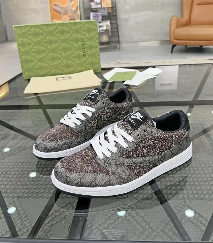 hype Louis Vuitton Sneakers