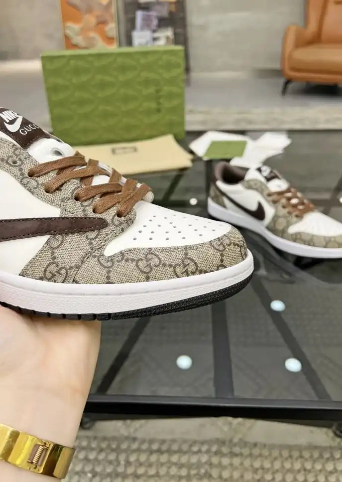 hype Louis Vuitton Sneakers