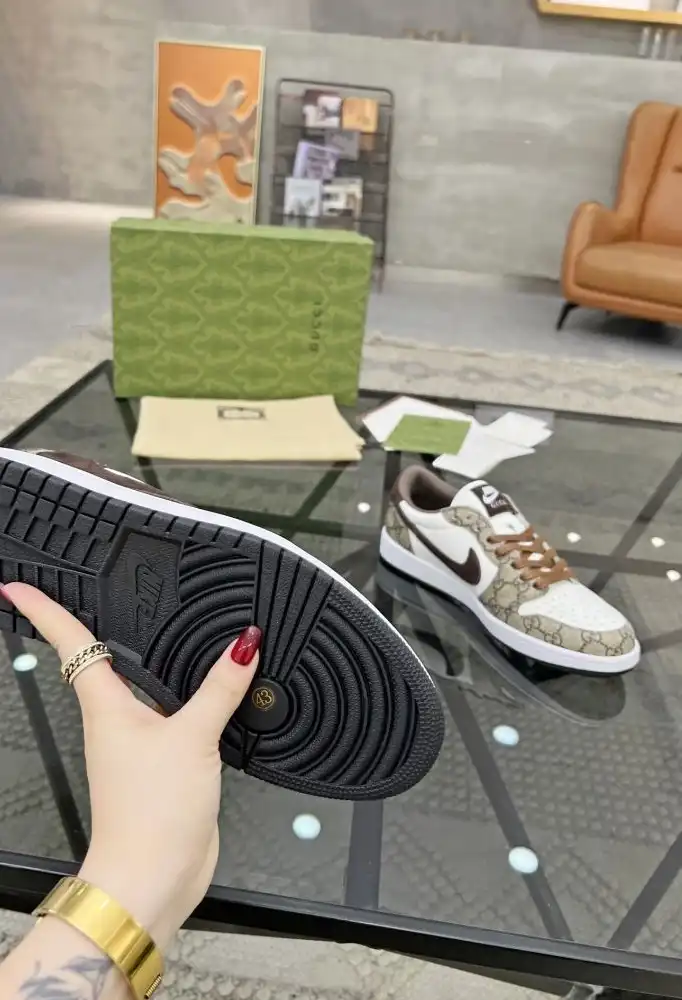 hype Louis Vuitton Sneakers