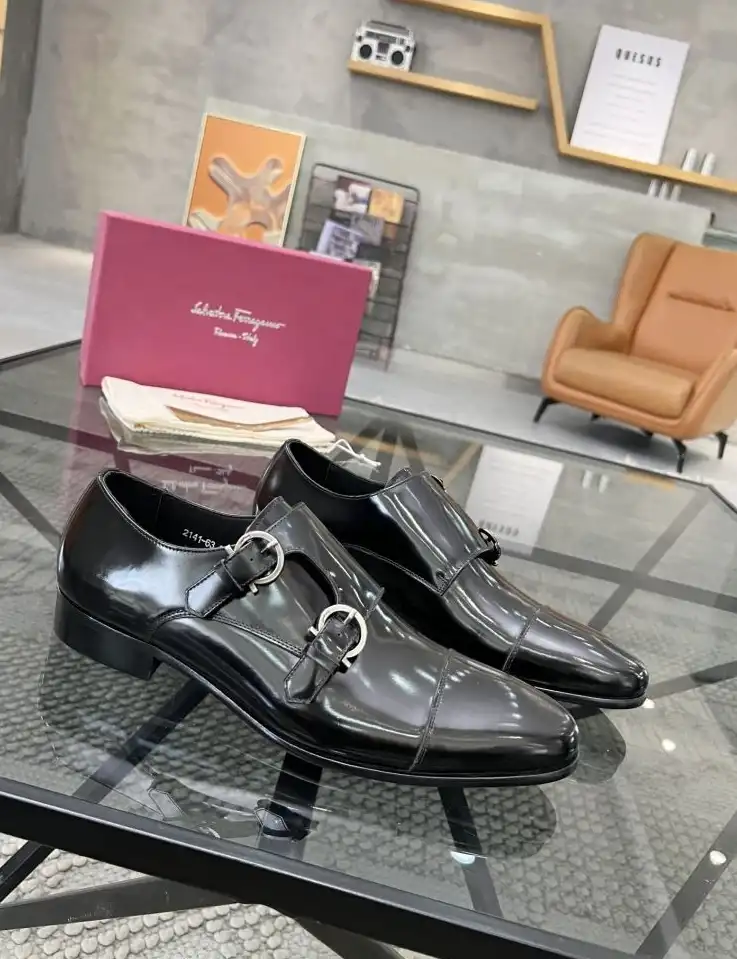 hype Ferragamo Leather Shoes