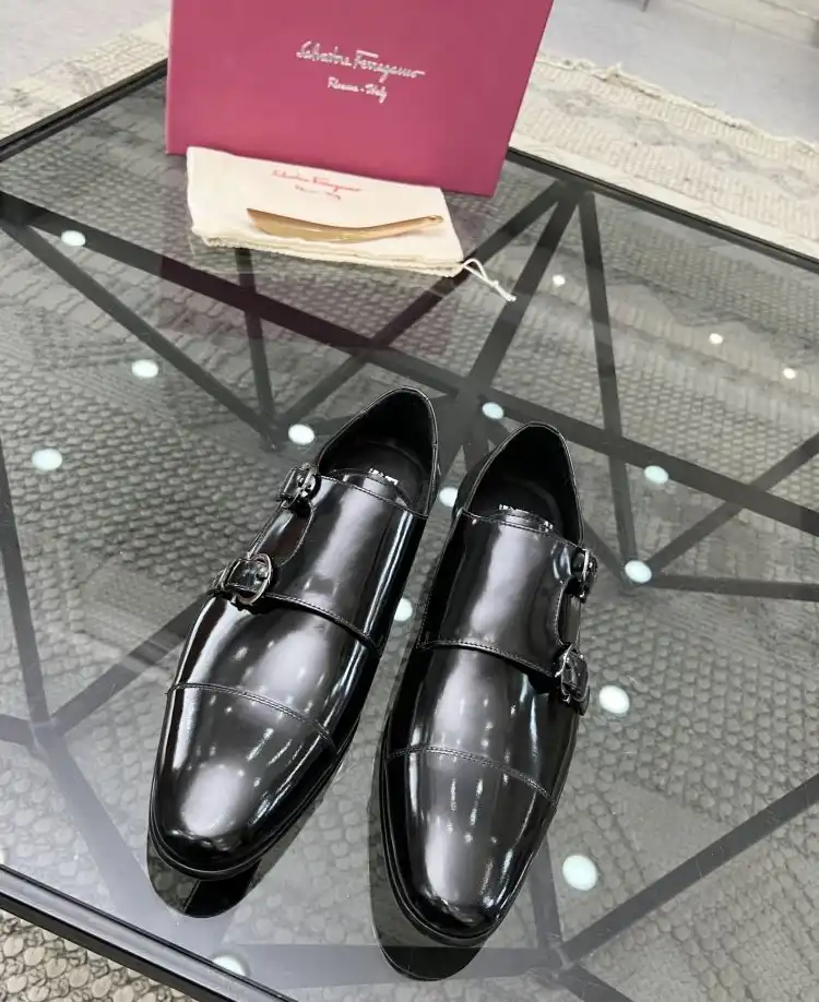 hype Ferragamo Leather Shoes