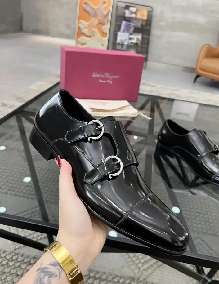 hype Ferragamo Leather Shoes