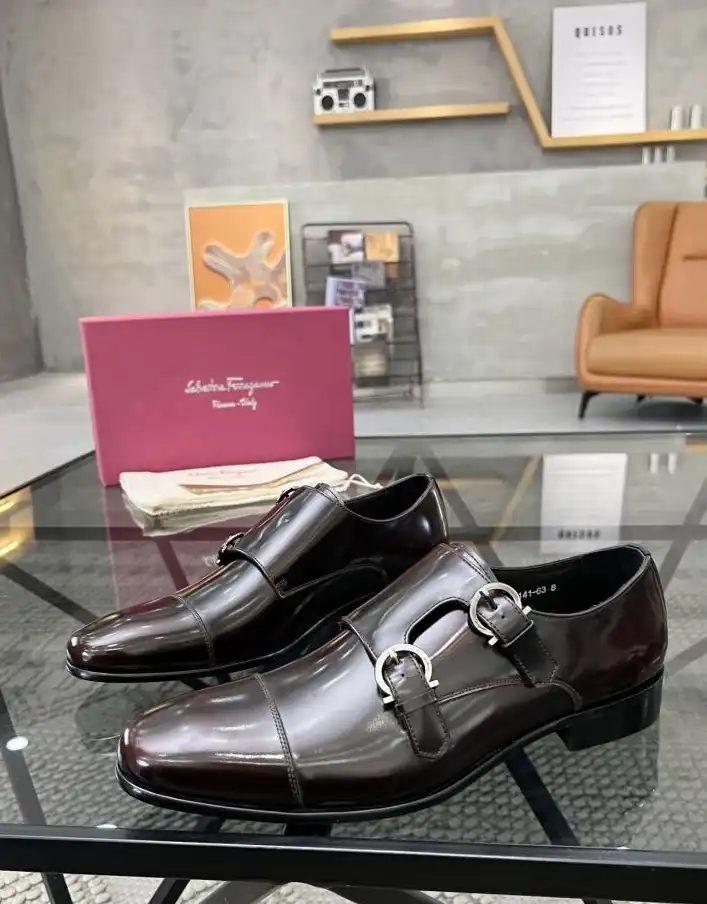 hype Ferragamo Leather Shoes