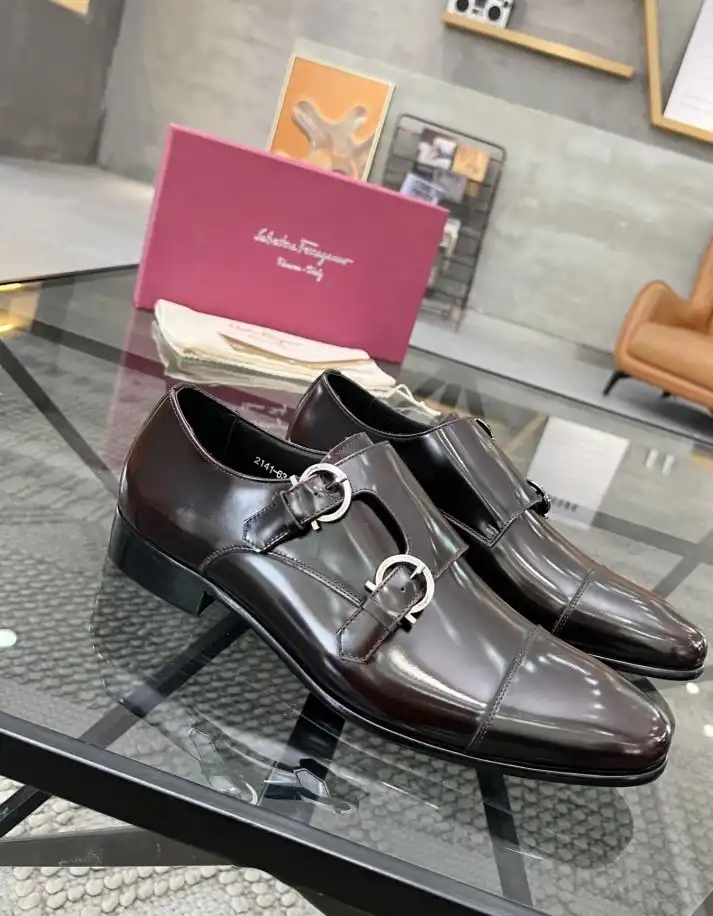 hype Ferragamo Leather Shoes