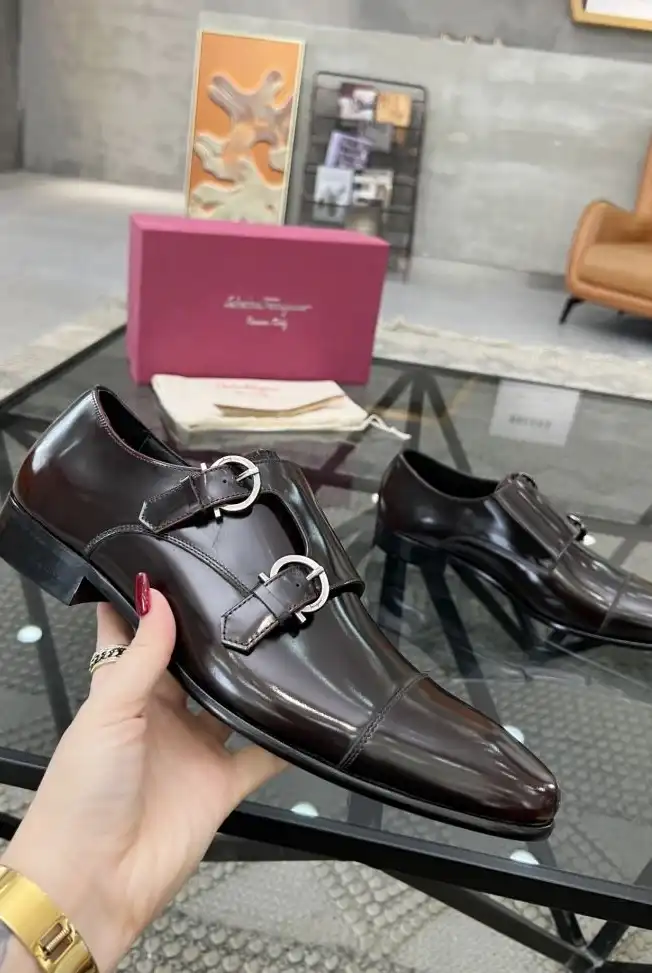 hype Ferragamo Leather Shoes