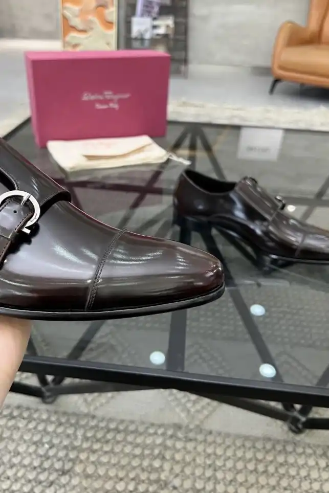 hype Ferragamo Leather Shoes