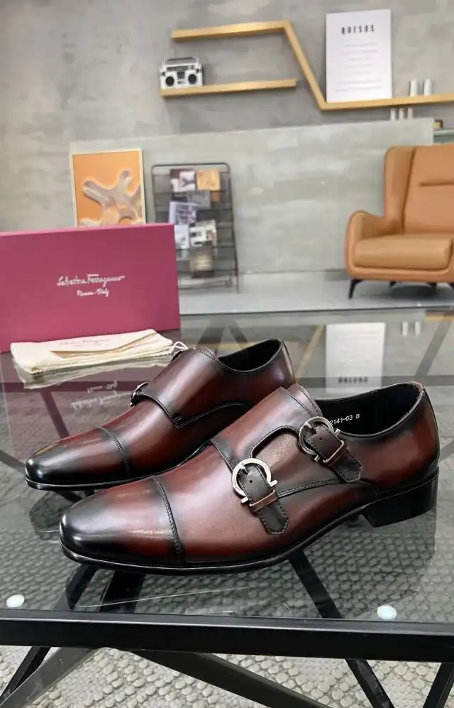 hype Ferragamo Leather Shoes