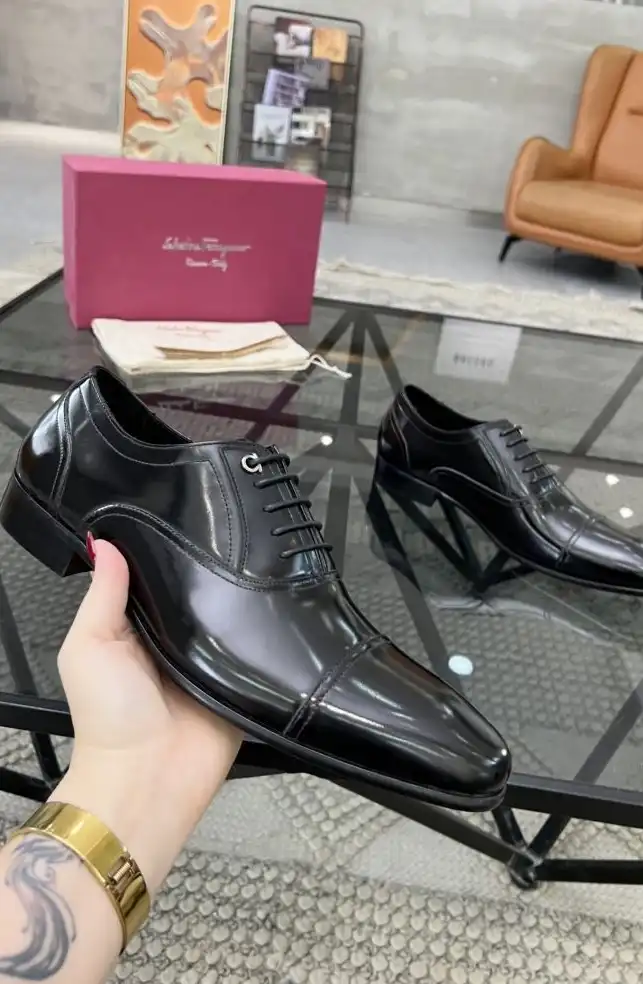 hype Ferragamo Leather Shoes