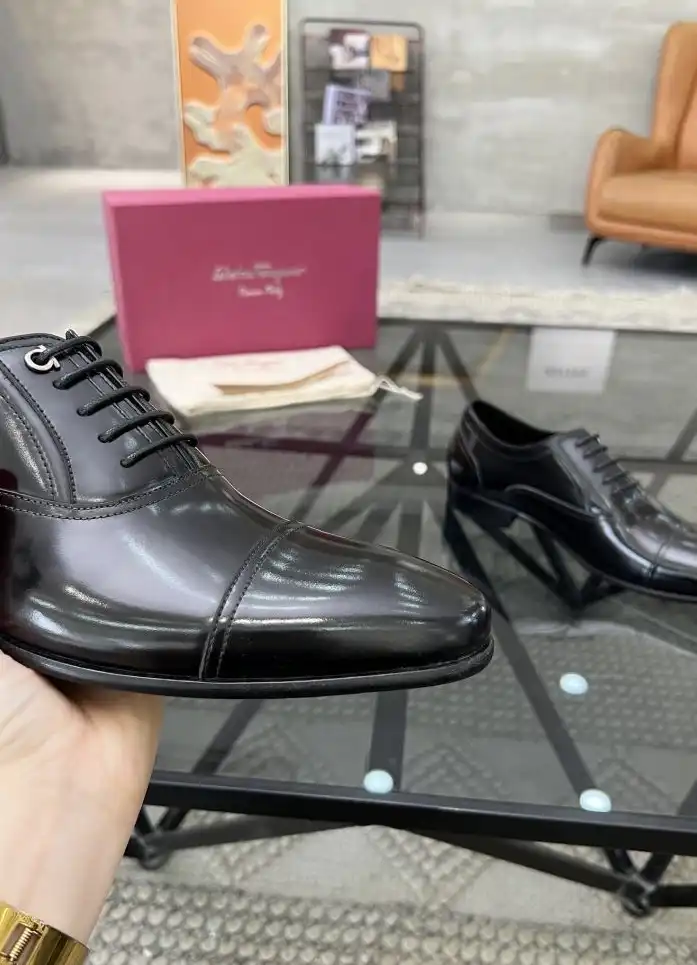 hype Ferragamo Leather Shoes