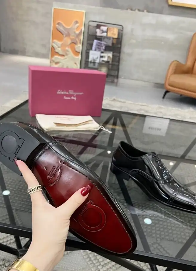 hype Ferragamo Leather Shoes