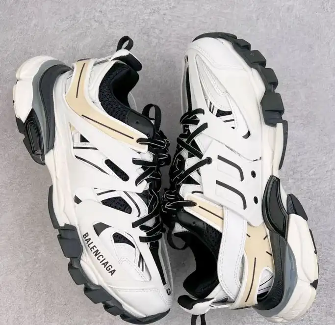 hype Balenciaga Sneakers