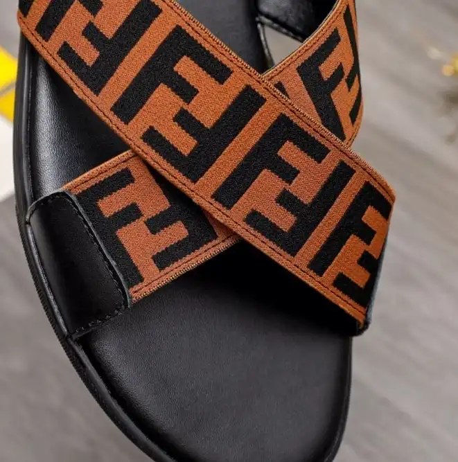 hype Fendi Slippers