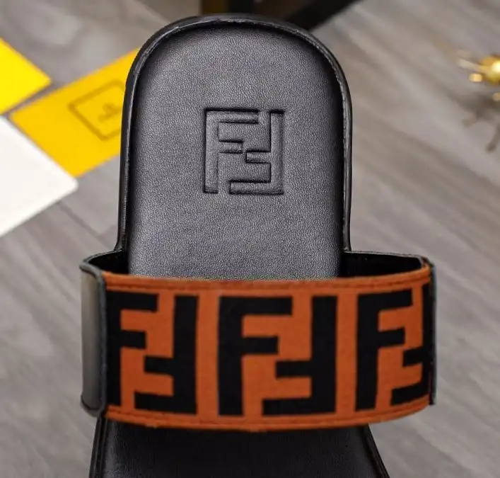 hype Fendi Slippers