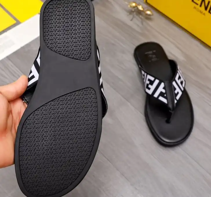 hype Fendi Slippers