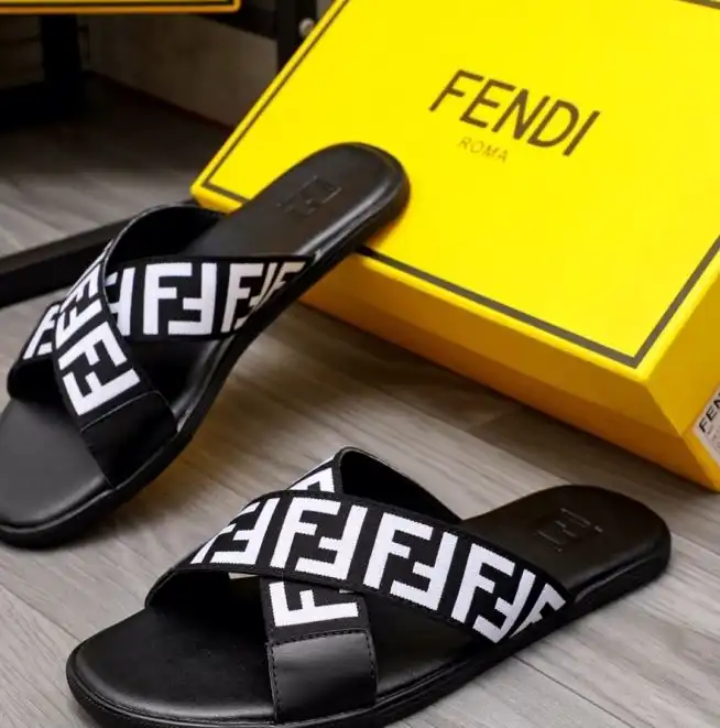 hype Fendi Slippers