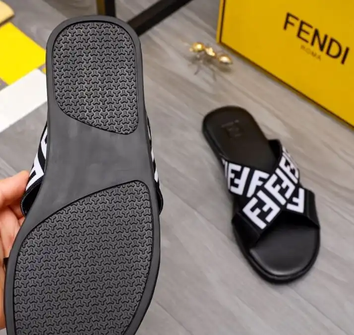 hype Fendi Slippers