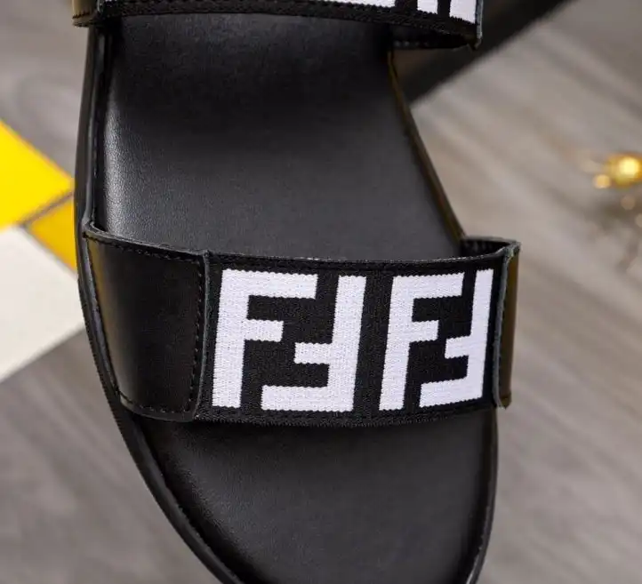 hype Fendi Slippers