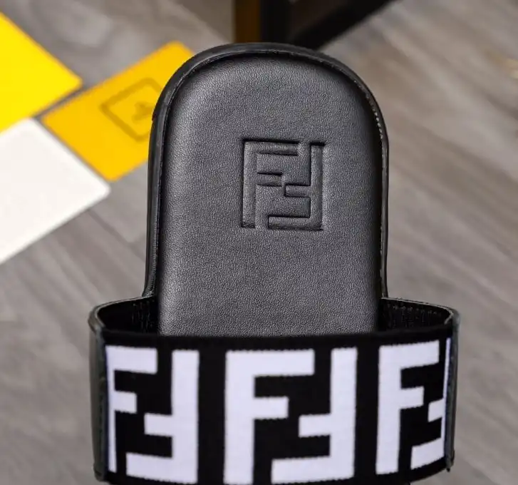 hype Fendi Slippers