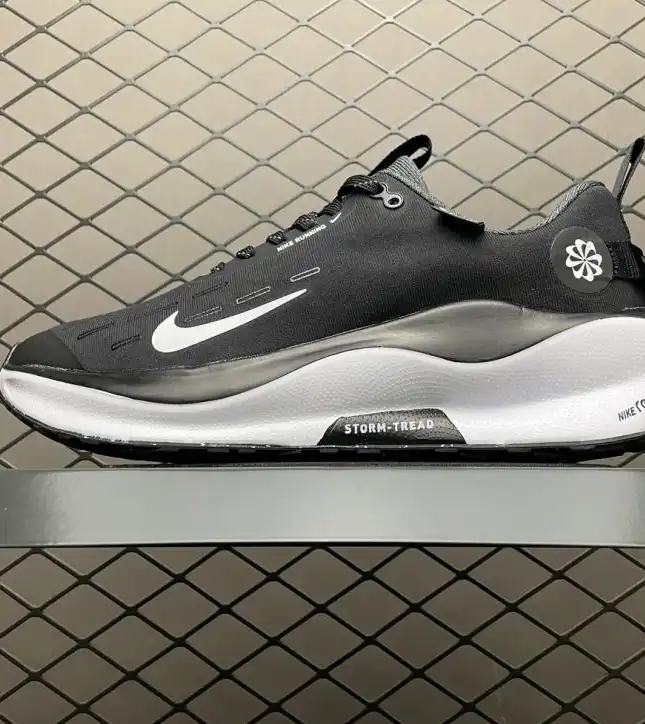 hype Nike Sneakers