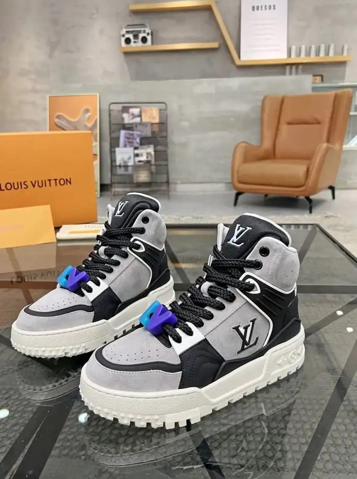 hype Louis Vuitton Sneakers