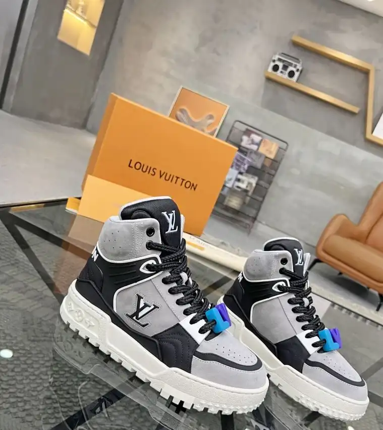 hype Louis Vuitton Sneakers