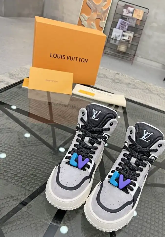 hype Louis Vuitton Sneakers