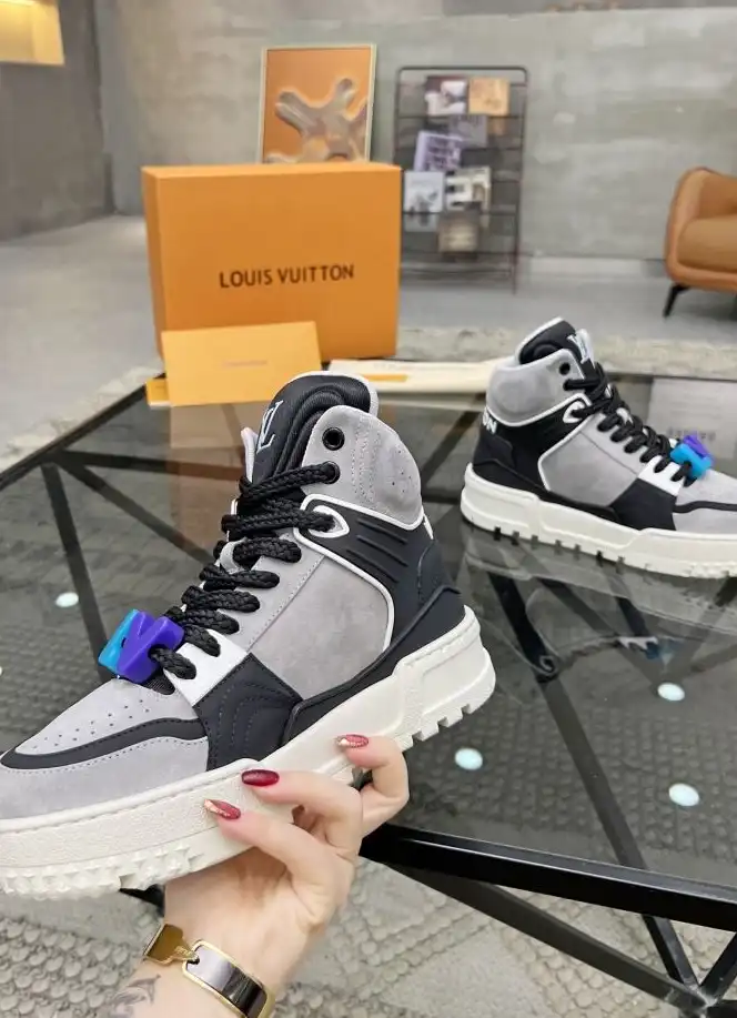 hype Louis Vuitton Sneakers