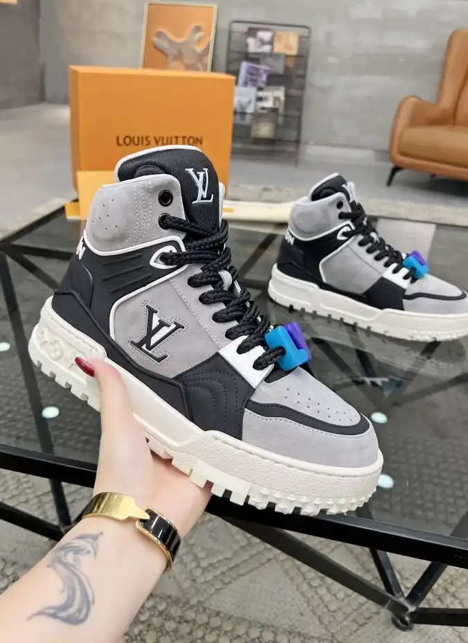 hype Louis Vuitton Sneakers