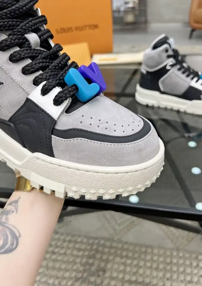 hype Louis Vuitton Sneakers