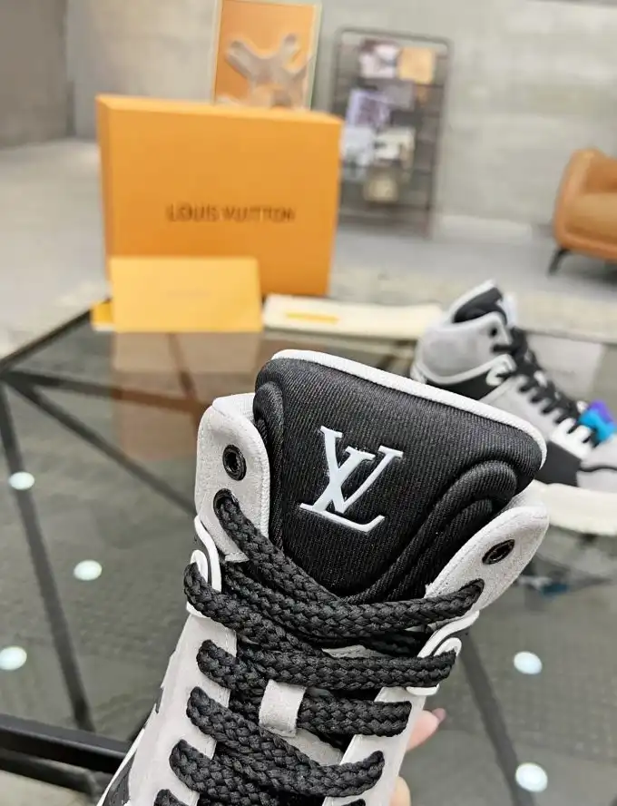 hype Louis Vuitton Sneakers