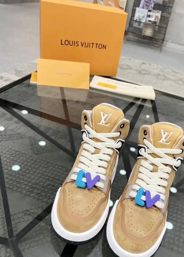 hype Louis Vuitton Sneakers