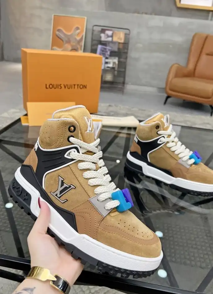 hype Louis Vuitton Sneakers