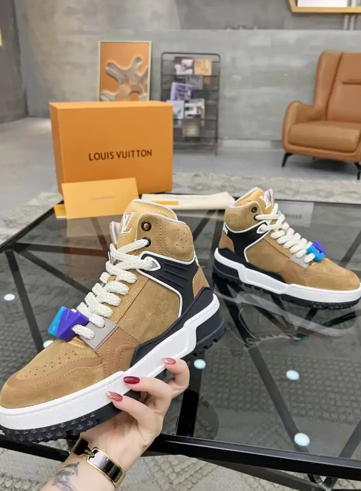 hype Louis Vuitton Sneakers