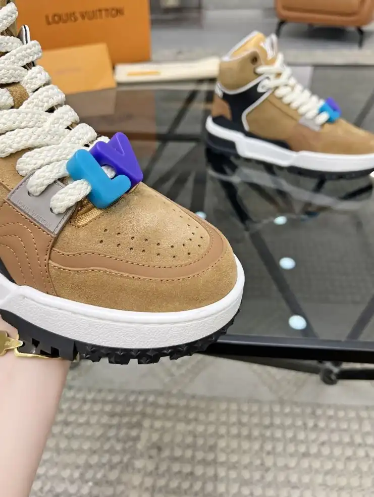 hype Louis Vuitton Sneakers