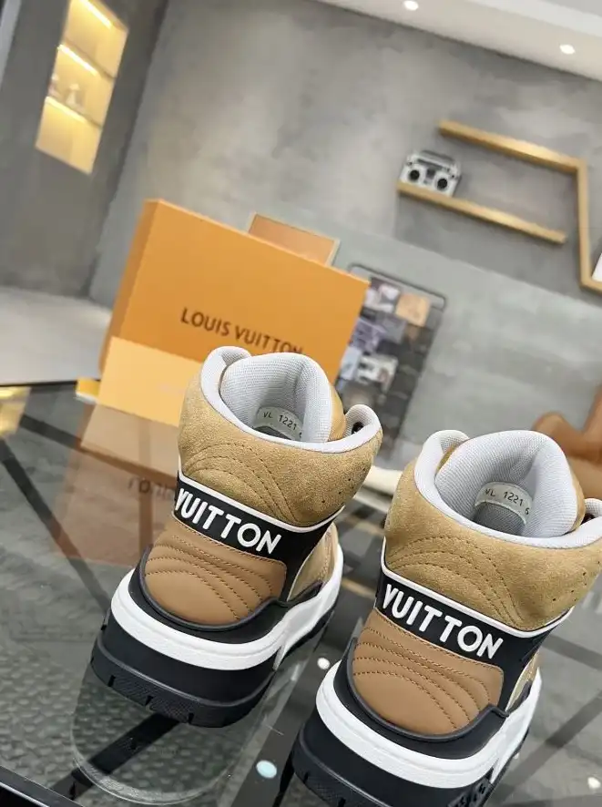 hype Louis Vuitton Sneakers