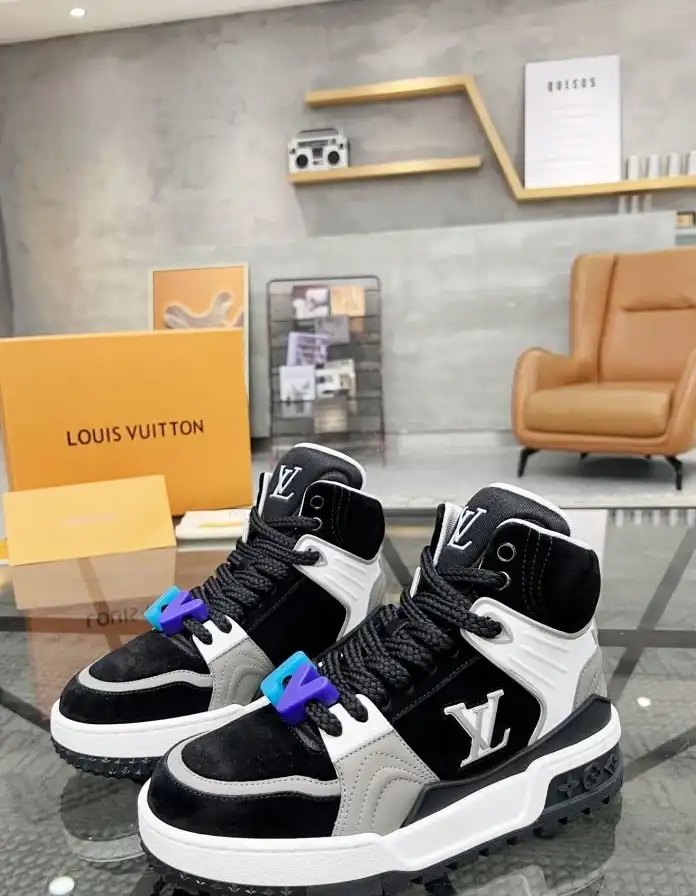 hype Louis Vuitton Sneakers