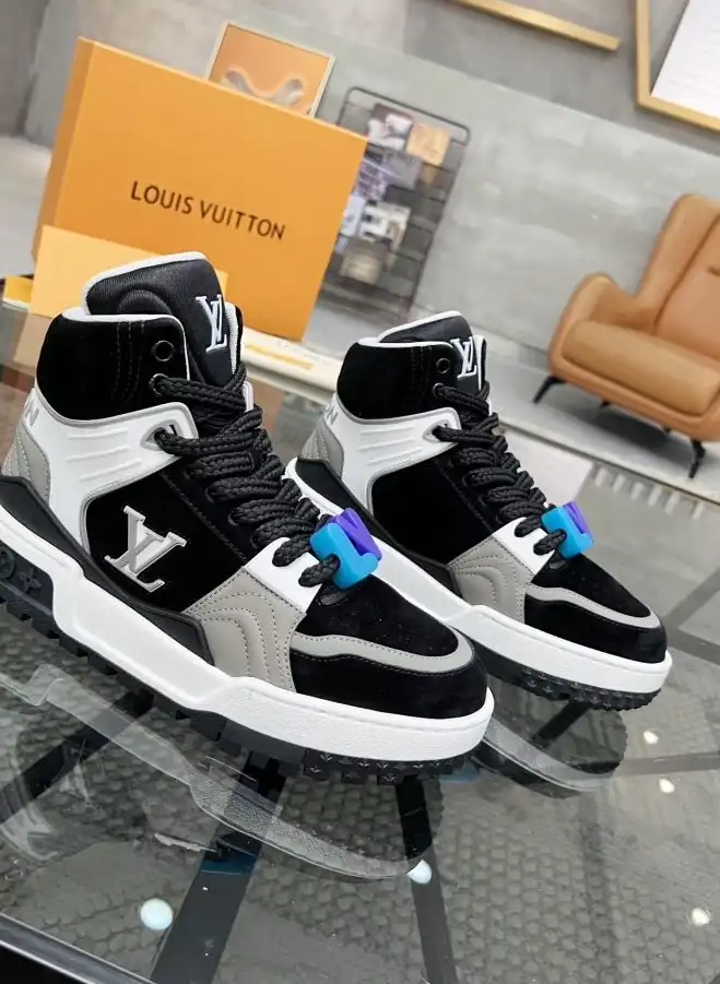 hype Louis Vuitton Sneakers