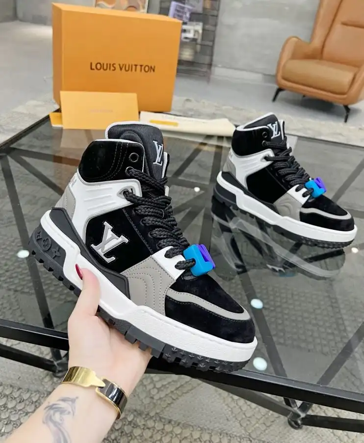 hype Louis Vuitton Sneakers