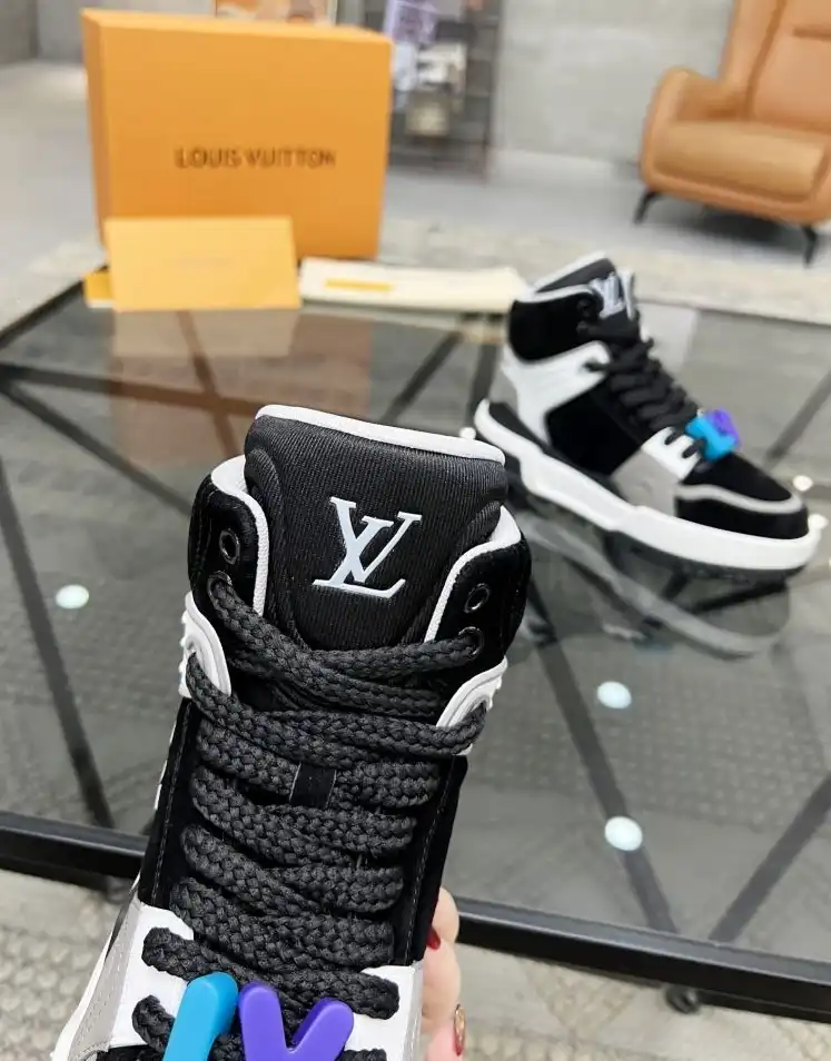 hype Louis Vuitton Sneakers