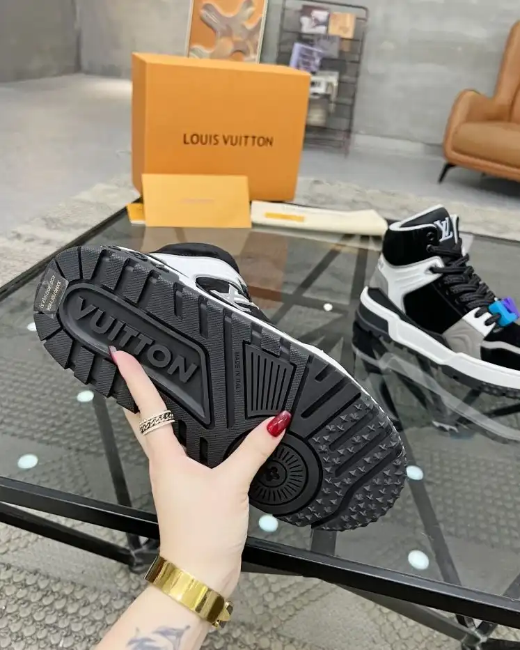 hype Louis Vuitton Sneakers