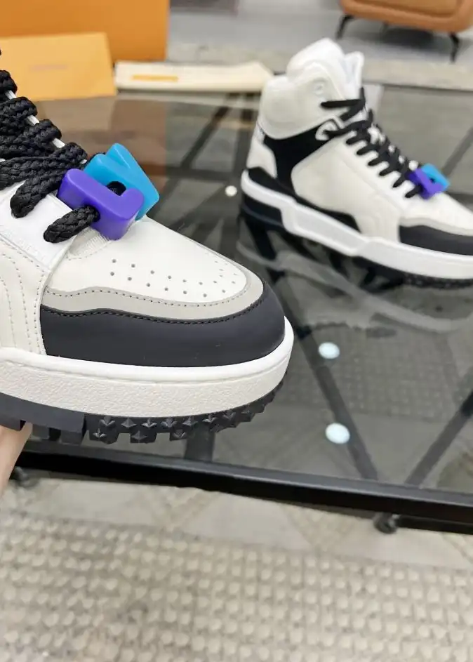 hype Louis Vuitton Sneakers