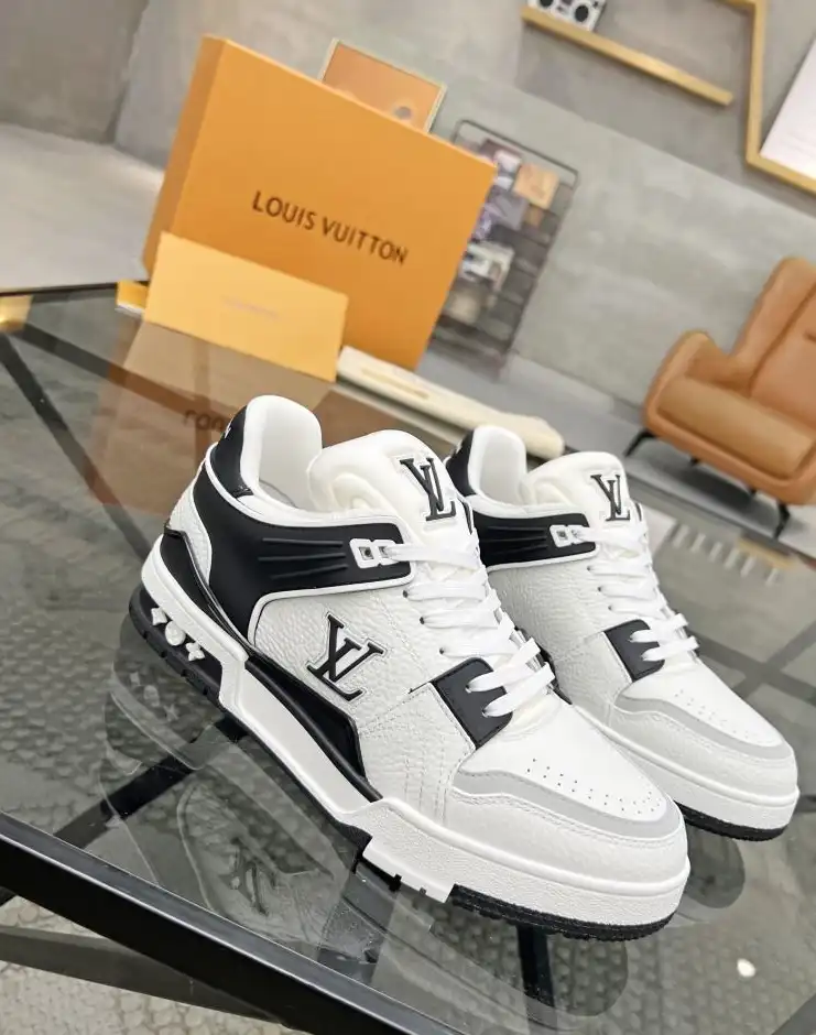 hype Louis Vuitton Sneakers