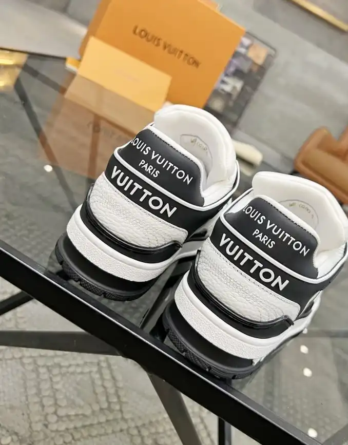 hype Louis Vuitton Sneakers