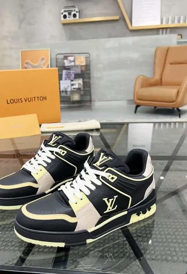 hype Louis Vuitton Sneakers