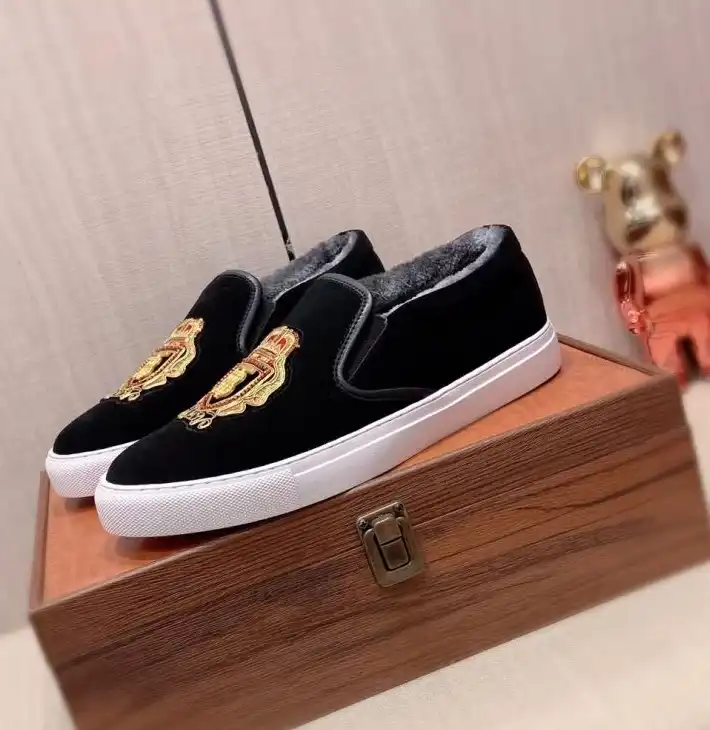 hype Burberry Sneakers