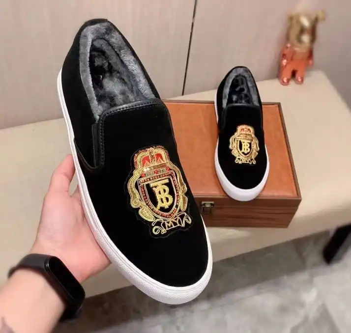 hype Burberry Sneakers